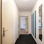 Ferienwohnung, Auf Zeit דירה